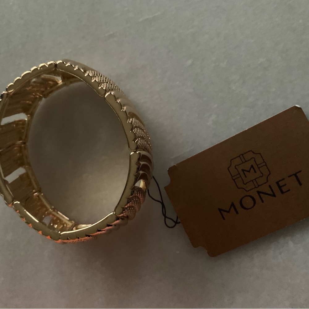 Monet Gold Chucky Stretch Bangle
